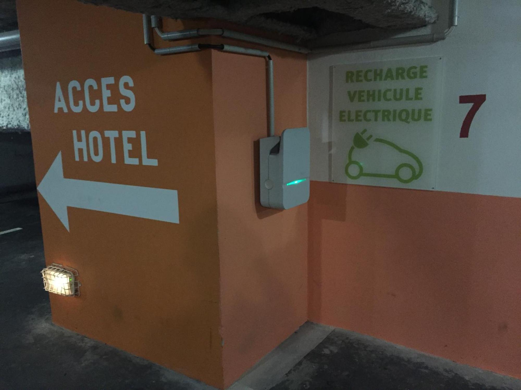 Hotel Le Colombier Оберне Екстериор снимка