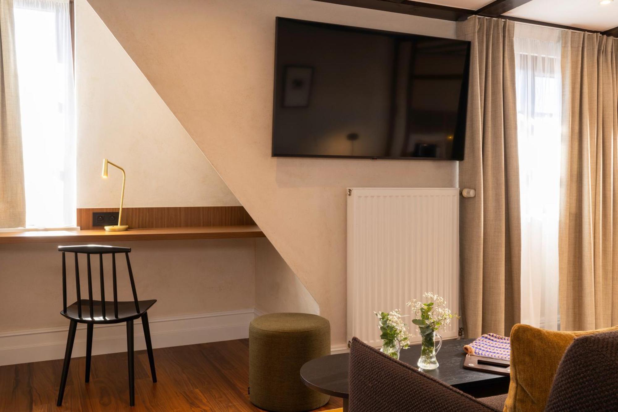 Hotel Le Colombier Оберне Екстериор снимка