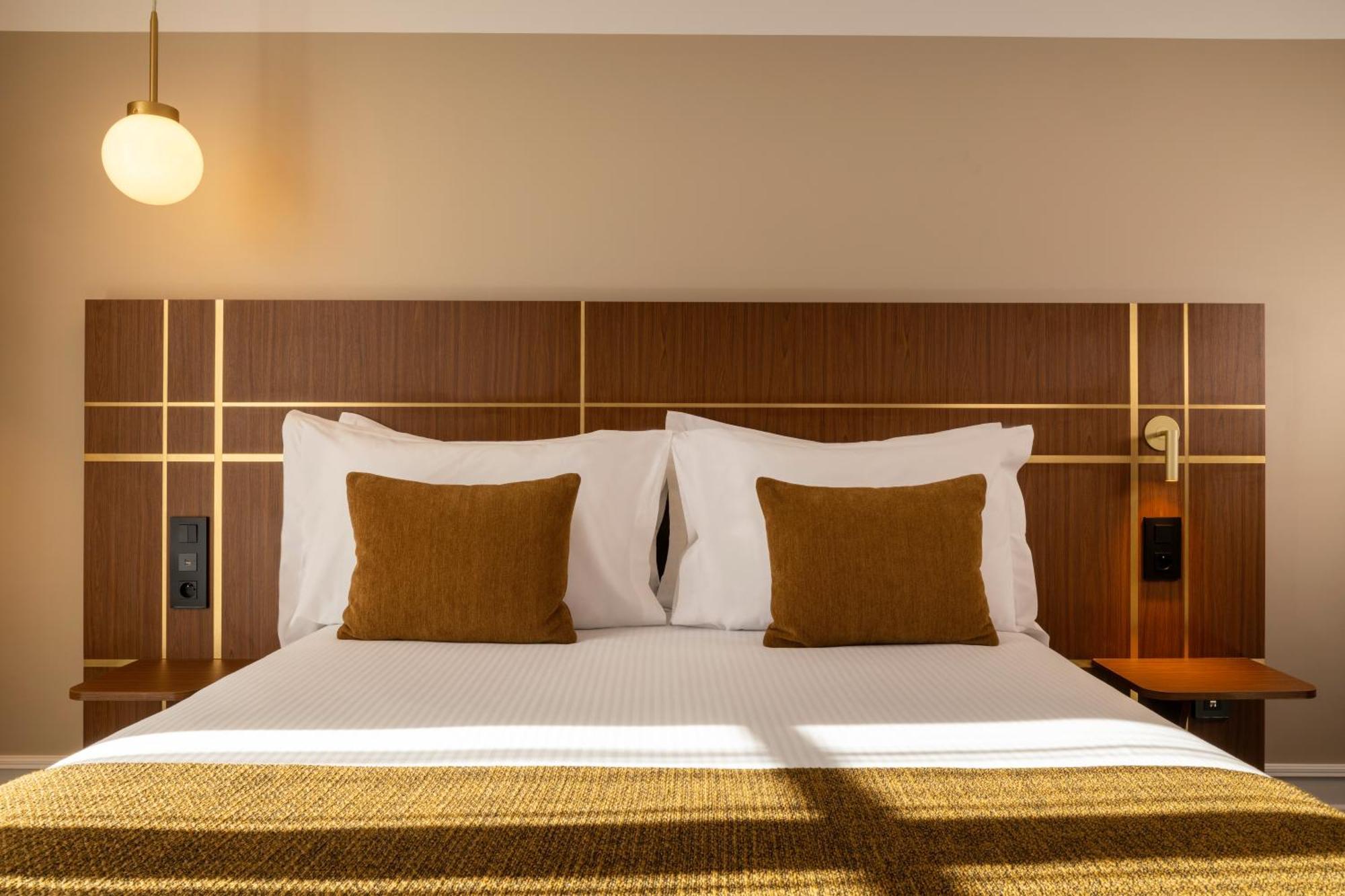 Hotel Le Colombier Оберне Екстериор снимка