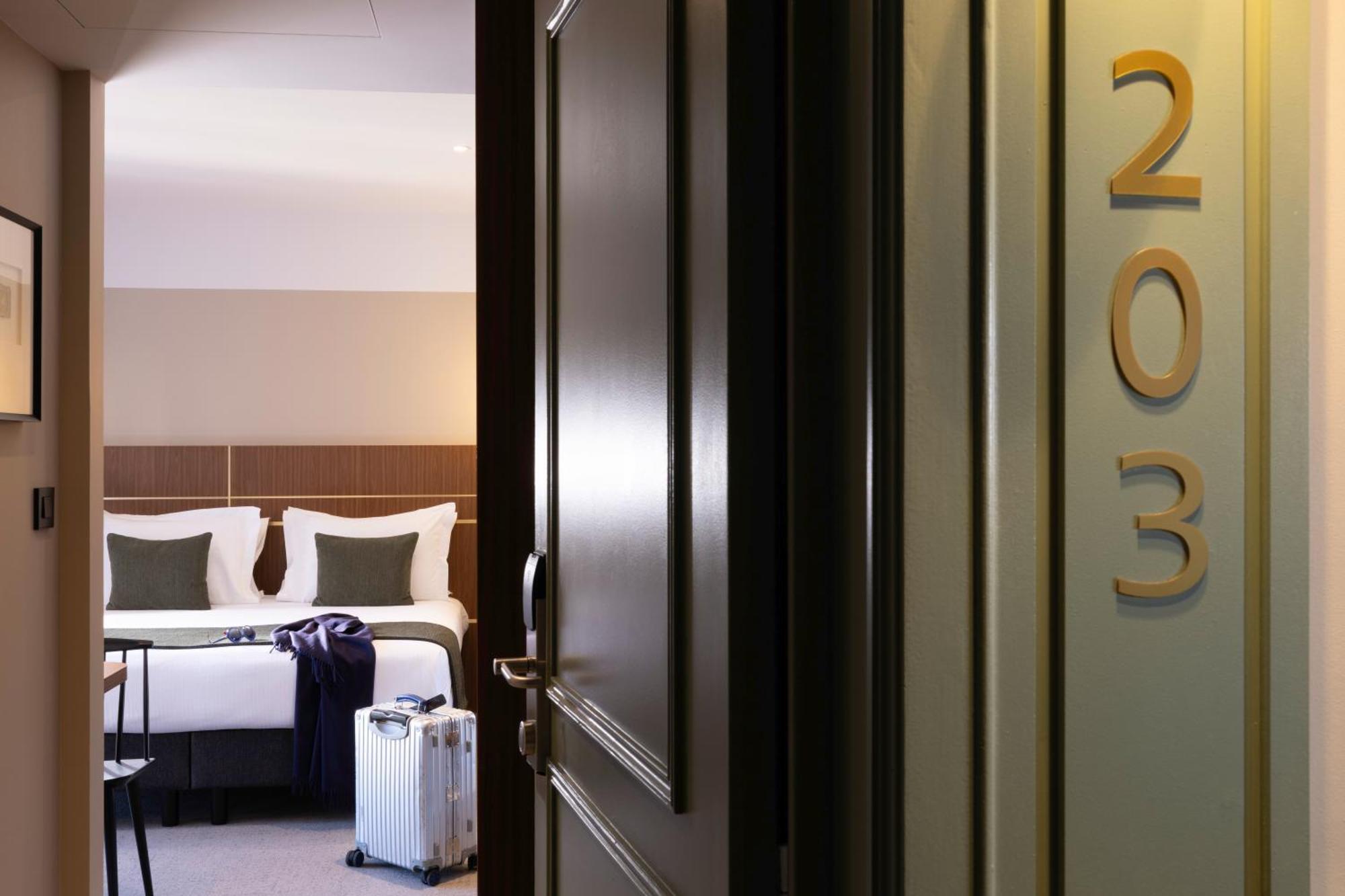Hotel Le Colombier Оберне Екстериор снимка